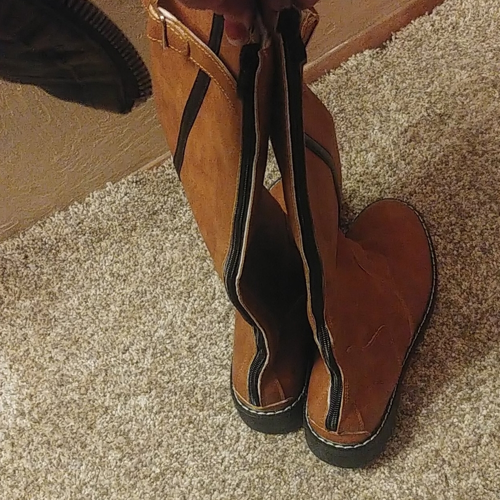 Stuart boots - Picture 3 of 4